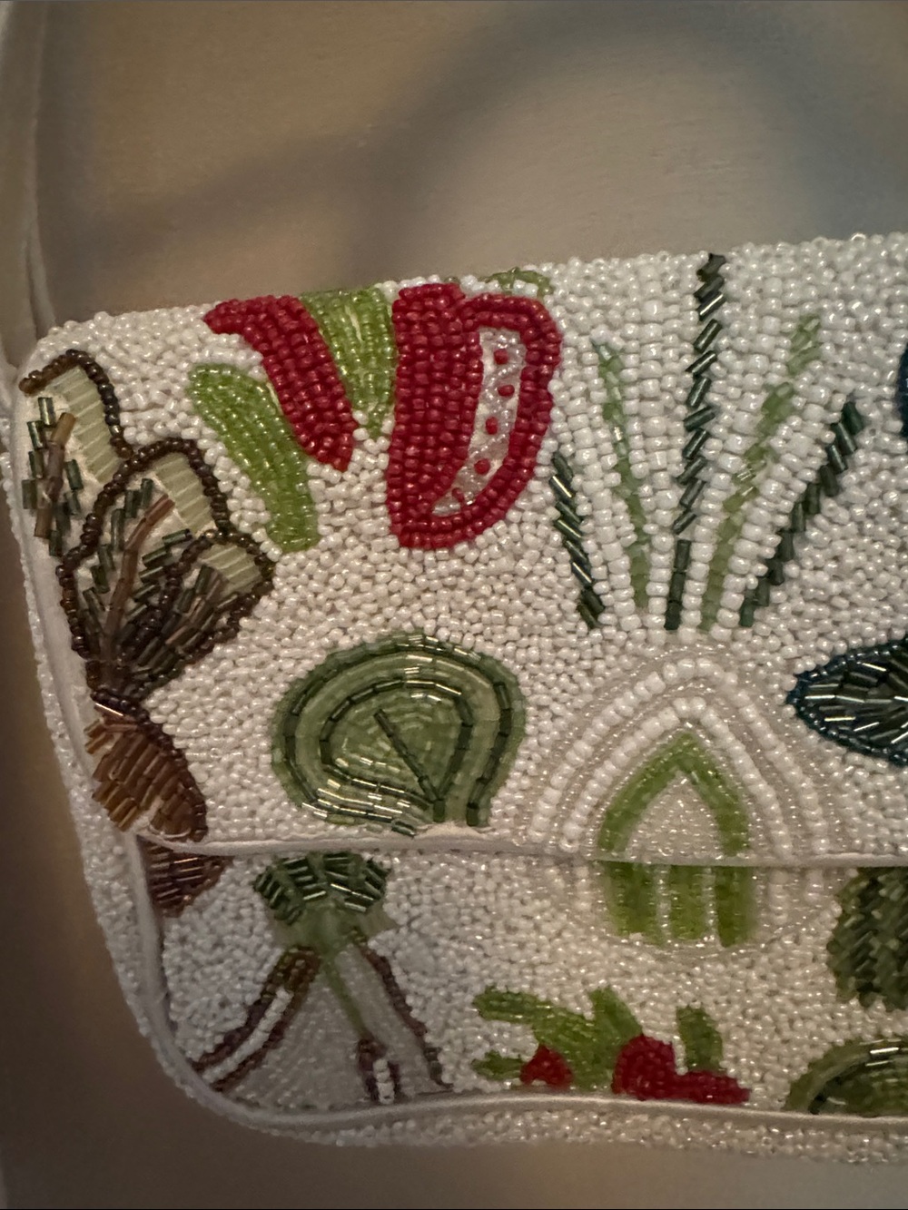 Beaded White Vegetable Embroidered Shoulder Bag - Picture 3 of 13